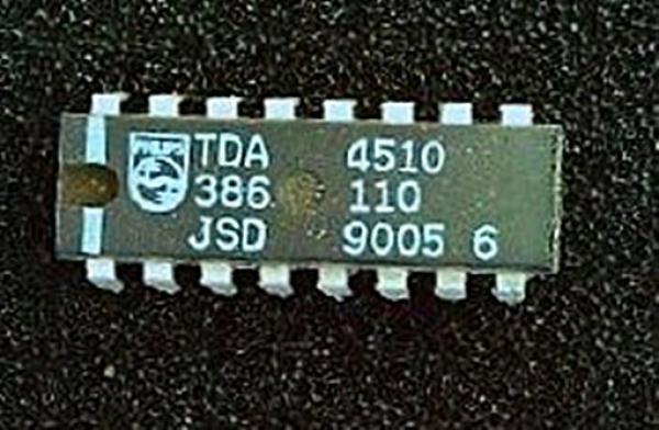 TDA 4510 / CTV-Pal Decoder **